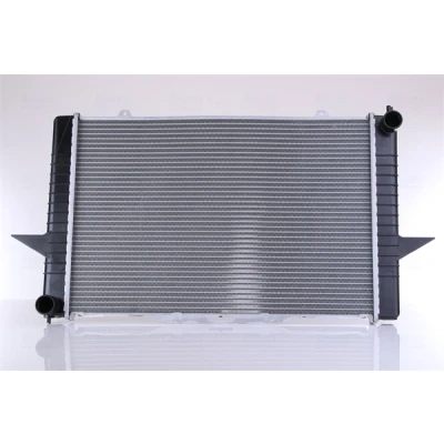 Abbildung von NISSENS 65546A Kühler, Motorkühlung Aluminium 590 388 40 Kühlrippen gelötet VOLVO: V70 I, XC70 I Cross Country, C70 Cabrio