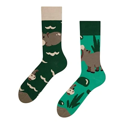 Abbildung von Dedoles Socken Unisex Damen Herren &amp; Kinder Baumwolle viele lustige Designs 1 Paar Geschenk links rechts verschieden, Farbe Türkis, Motiv Schwimmendes Nilpferd, Gr. 39 42