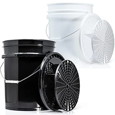 Abbildung von detailmate Black&amp;White Set 2x Magic Bucket Wasch Eimer 20L/5GAL + Schmutzsieb Deckel schwarz &amp; weiß Zubehör für die professionelle Auto Handwäsche Autowäsche Motorradwäsche Autopflege