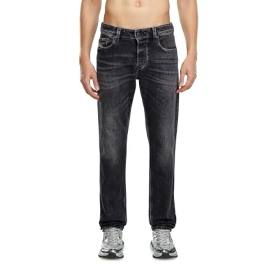 Abbildung von Diesel Larkee BEEX Jeans Straight Leg, Herren, Größe: 33x30, 02