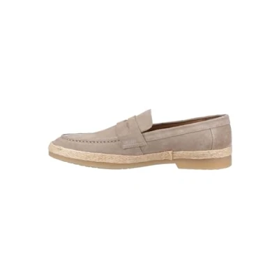 Abbildung von Hush Puppies Laurence Wildleder Herren Mokassins in Taupe