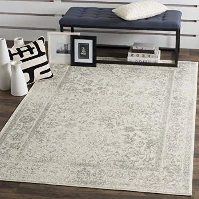 Abbildung von SAFAVIEH Distressed Teppich für Wohnzimmer, Esszimmer, Schlafzimmer Adirondack Collection, Kurzer Flor, Elfenbein und Silber, 183 X 274 cm
