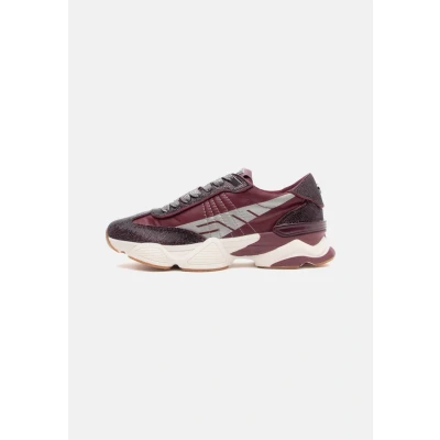 Abbildung von Steve Madden Setback Sneaker low, Damen, Größe: 36, Dk cherry lacq dyq Schuhe