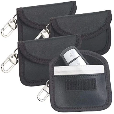 Abbildung von Semptec Urban Survival Technology Schlüsseltasche: 4er Set RFID Schutztaschen für Funk Autoschlüssel, aus Kunstleder (RFID Schutz Autoschlüssel Etui mit Schutz)
