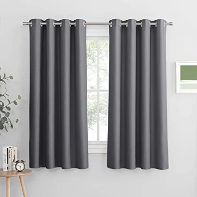 Abbildung von PONY DANCE Verdunkelungsvorhang Kurz Ösenschal 2er Set Blickdichte Vorhänge für Schlafzimmer Gardinen Grau Short Blackout Curtains for Bedroom, H 158 x B 132 cm