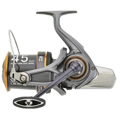 Abbildung von Daiwa 24 Crosscast Surf 45SCW 5000C QD Big Pit Rolle Angelrolle