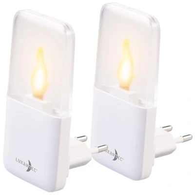 Abbildung von Lunartec Nachtlichter Baby: 2er Set LED Kerzenflackern Nachtlichter, Steckdose, Dämmerungssensor (Nachtlampen LED, Kerzenlicht, Kerze)