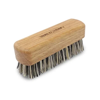 Abbildung von WALDKRAFT Bartbürste Black Forest Handliche Bürste für die tägliche Bartpflege Dichte vegane Fibre Borsten Gesichtsbürste Made in Germany (Eichenholz Fibre)