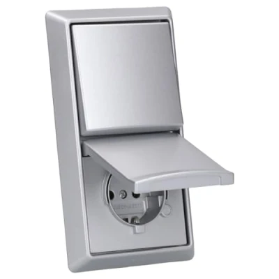 Abbildung von Busch Jaeger Allwetter 44 Set: SCHUKO Steckdose mit Klappdeckel 20 EUGK 33 101 + Wippschalter Einsatz 2000/6 US Wippe 2106 2 fach Rahmen 2102 33, Alusilber UP