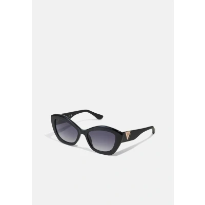 Abbildung von Sonnenbrille Guess GU78768/S 01B 54/18/140