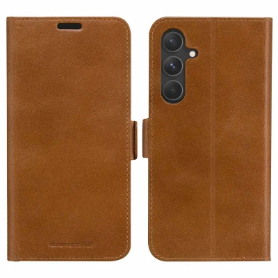 Abbildung von Samsung Galaxy A55 Hülle Echtleder dbramante1928 Klapphülle Handyhülle Braun