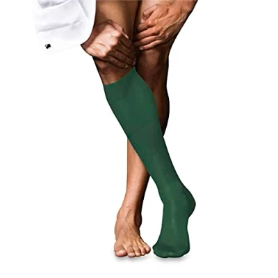 Abbildung von FALKE Herren Kniestrümpfe No. 9 M KH Pure Fil d&#039;Écosse Baumwolle lang einfarbig 1 Paar, Grün (Hunter Green 7441), 45 46