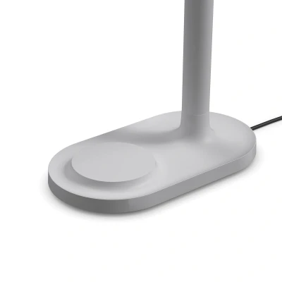 Abbildung von EVA Solo LED Tischleuchte Emendo, grau, Ladefläche, Touch