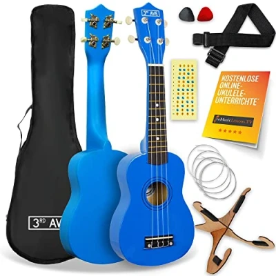 Abbildung von 3rd Avenue Sopran Ukulele mit 54 cm/21“, Anfängerset Tasche, Ständer, Gurt, Saiten, Plektren und Griffbrett Aufkleber in Blau KOSTENLOSE 1 monatige Online Lektionen