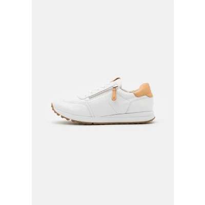Abbildung von Paul Green Damen, Frauen Low Top Sneaker,schnürer,Plateausohle,Halbschuhe,straßenschuhe,Strassenschuhe,Sportschuhe,Weiß (JA),37.5 EU / 4.5 UK