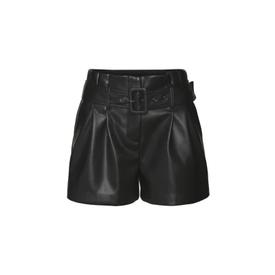 Abbildung von LASCANA Shorts (mit Gürtel) aus Lederimitat