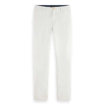 Abbildung von Scotch &amp; Soda Herren Mott Slim Fit Chino Pants, Off White, 34 32