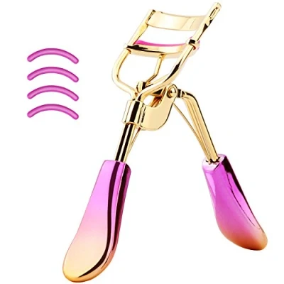 Abbildung von Luxspire Make Up Wimpernzange, Klassisch Metall Wimpernzange Professionell mit 4 Stück Silikon Ersatzpads Bequem Griff Makeup für Alle Augenformen Wimpern Lifting, Rosarot
