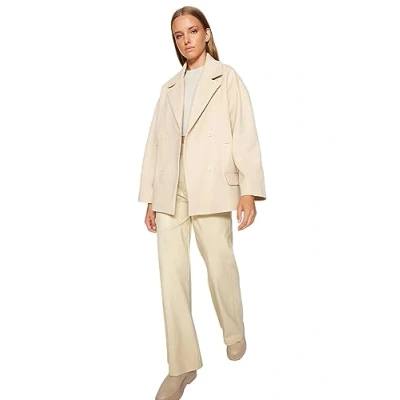 Abbildung von Trendyol Women&#039;s Damen Gerade Plus Size Mantel Coat, Beige, 44 Grande Taille