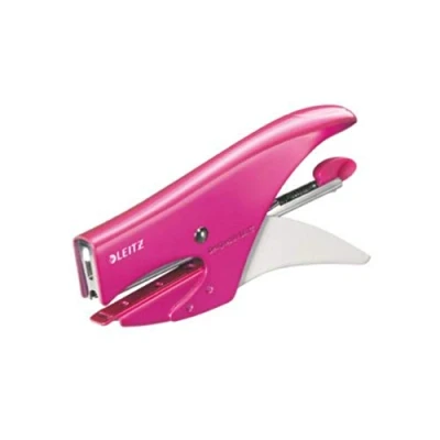 Abbildung von Leitz 55312023 Heftzange (Inkl. 1000 P2 Heftklammern Nr. 10) metallic pink