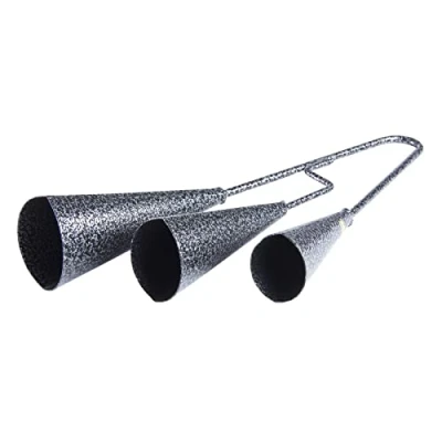 Abbildung von Fame Triple Agogo Bell, Metallische Cowbell, Samba und Capoeira, 3 Glocken, Soundvariationen, Schwarz, Robuste Verarbeitung, Musikliebhaber, Schlägel nicht inkludiert