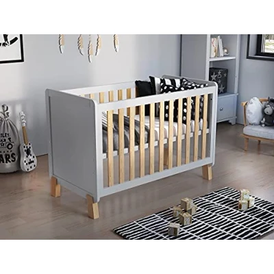 Abbildung von Love For Sleep Babybett (Weiß Kiefer) Gitterbett 120 x 60 cm + Schaumstoffmatratze Hölzerne Sicherheitsbarriere