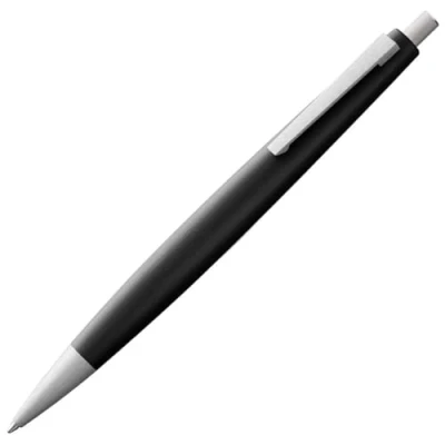 Abbildung von Lamy 2000 Kugelschreiber black aus schwarzem Polycarbonat und Edelstahl, inkl. Großraummine M 16 schwarz, dokumentenecht