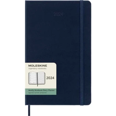 Abbildung von Moleskine Wochenplaner mit Platz für Notizen, 12 Monate 2024, Agenda Large 13x21, Hardcover Gummizugverschluss, Farbe Saphirblau