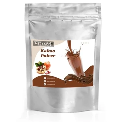 Abbildung von Cinesso Kakao Trinkschokolade Kakaopulver, Schokoladengetränk, Schokoladenaromen, mit natürlichen Aromen, schnelle und einfache Zubereitung, für Feierlichkeiten (200 g, Granatapfel)