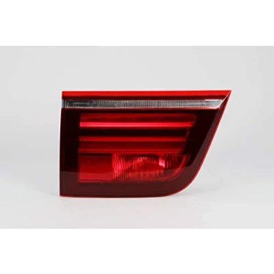 Abbildung von MAGNETI MARELLI 710815040019 Rückleuchte links innerer Teil P21W mit Glühlampen BMW: X5