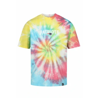 Abbildung von Re:Covered NFL Patriots MARK Tshirt print, Größe: Large, Rainbow tie dye