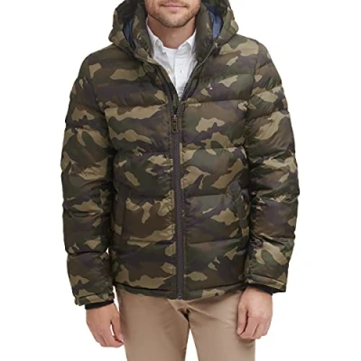 Abbildung von Tommy Hilfiger Herren Klassische Kapuzenjacke Daunenalternative Mantel, Camouflage Oliv, M