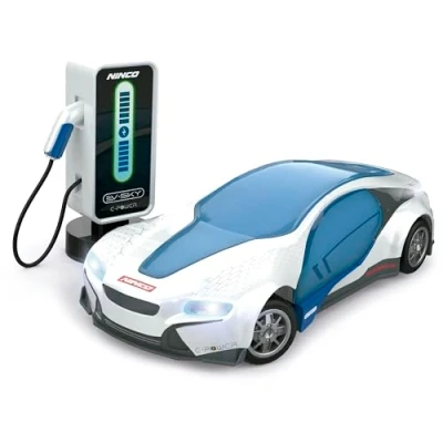 Abbildung von Ninco ferngesteuertes Auto EV Sky mit Lithiumbatterie und funktionsfähiger Ladestation. Konzeptauto Front Rücklichtern. USB C Anschluss. Ab 6 Jahren (NH93196).