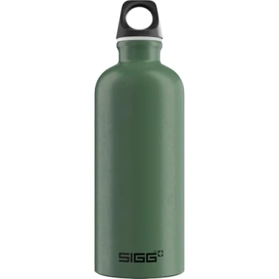 Abbildung von SIGG Alu Trinkflasche Traveller Leaf Green Klimaneutral Zertifiziert Für Kohlensäurehaltige Getränke Geeignet Auslaufsicher Federleicht BPA frei Grün 0,6L