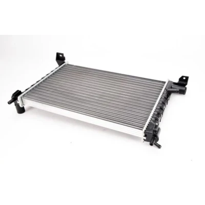 Abbildung von THERMOTEC D7G025TT Kühler, Motorkühlung Aluminium, Kunststoff 360 500 34 Schaltgetriebe Kühlrippen mechanisch gefügt FORD: FIESTA 4, Puma