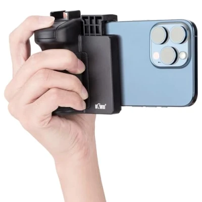 Abbildung von KIWIFOTOS Smartphone Wireless Fernbedienung mit Handgriffhalter Stabilisator für Selfie Vlog Video Kompatibel iPhone 16 15 XS X XR 8+ 8 7+ 7 6S + Galaxy Mate MI usw. Mobil 59 85 mm Breite