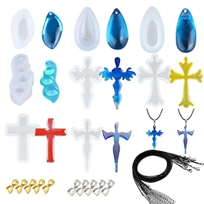 Abbildung von NA Woohome 8 Stück Schmuck Silikonform, Kristallstein Gießform Resin Form und Kreuzen Silikon Gießformen mit Anhängerschnalle, Schwarzes Wachsseil für Anhänger, Harz Handwerk DIY