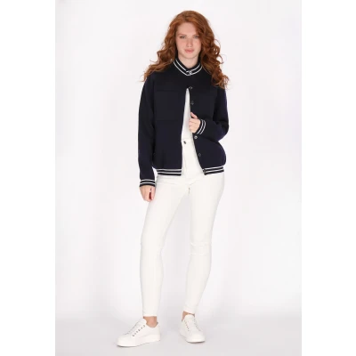 Abbildung von Strickjacke SCHMUDDELWEDDA XL/XXL / Marineblau mit weißen Streifen 50% Viscose 28% Polyester 22% Polyesteramide