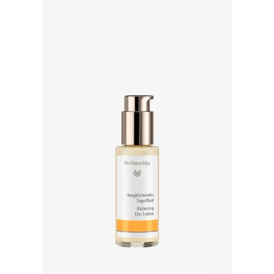 Abbildung von Dr. Hauschka Balancing DAY Lotion Gesichtscreme, Damen, Größe: 50 ml,