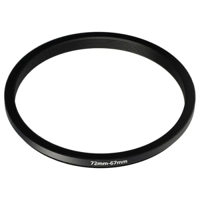 Abbildung von vhbw Step Down Ring Adapter von 72 mm auf 67 für Kamera Objektiv Filteradapter, Metall, Schwarz