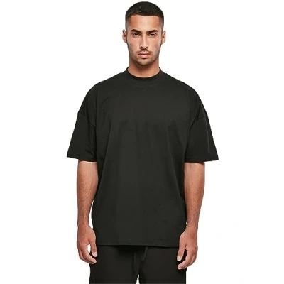 Abbildung von Build Your Brand Herren BY230 Oversized Mock Neck Tee T Shirt, Black, M