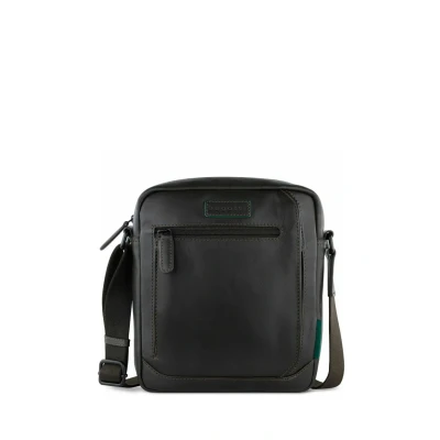 Abbildung von bugatti Clark Herren Schultertasche aus hochwertigem Leder in Braun