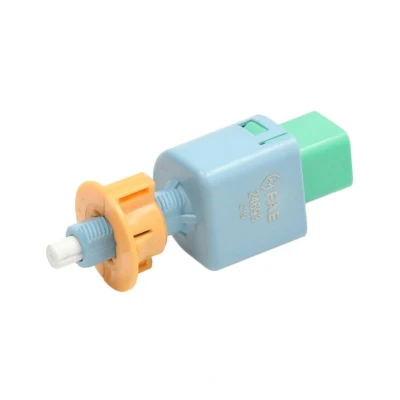 Abbildung von FAE 24693 Bremslichtschalter mechanisch 4 TOYOTA: RAV4 III SUV, Yaris II Schrägheck, Previa / Estima II, MITSUBISHI: Outlander 2 SUV