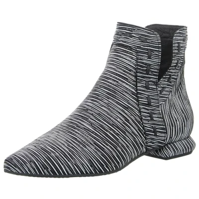 Abbildung von Simen Stiefelette