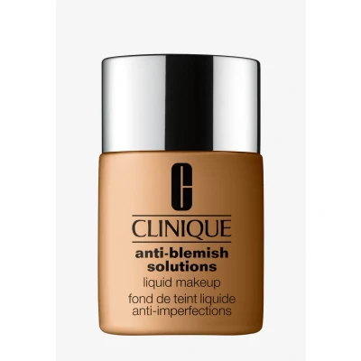 Abbildung von Clinique Flüssige Foundation Anti Blemish Solutions Liquid Makeup CN 74 Beige 30ml