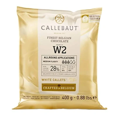 Abbildung von CALLEBAUT Receipe No. W2 Kuvertüre Callets, Weiße Schokolade, 28% Kakao, 400g 1er Pack
