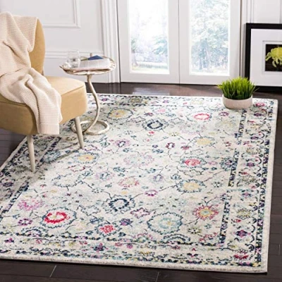 Abbildung von SAFAVIEH Traditionell Teppich für Wohnzimmer, Esszimmer, Schlafzimmer Madison Collection, Kurzer Flor, Hellgrau und Fuchsia, 122 X 183 cm