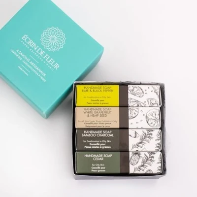Abbildung von ÉCRIN DE FLEUR Bio Seife für Männer, 4er Pack (Zeder 1 x 90 g, Limette &amp; schwarzer Pfeffer, Kohle Zedernholz, weiße Grapefruit Hanfsamen g)…