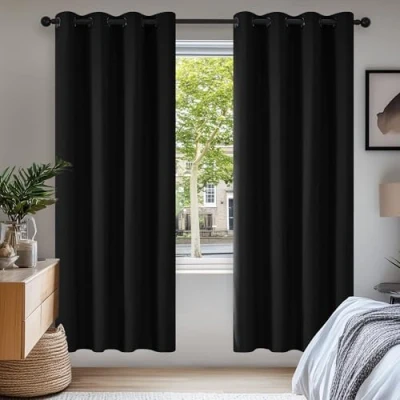 Abbildung von Deconovo Verdunkelungsgardinen mit Kälteschutz Gardinen Schlafzimmer Vorhang Blickdicht, 210x140 cm(HöhexBreite), Schwarz, 2er Set
