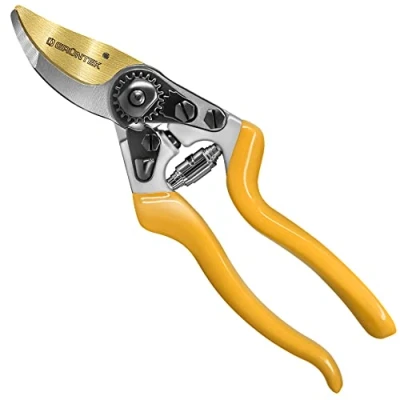 Abbildung von GRÜNTEK Premium Gartenschere Z 25, Geschmiedet, TITAN beschichtete SK5 Präzisionsklinge, Baumschere Rebschere Ergonomisch 215 mm, Bypass Rosenschere Antihaftbeschichtet, Zufriedenheitsgarantie